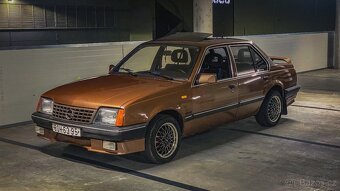 Opel Ascona C 1.6 - 10