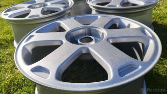 Prodám ALU kola Avus Audi 5x112 8jx18 - 10