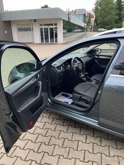 SKODA OCTAVIA 1.6 STYLE DSG 157t.km - 10