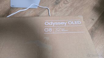 32"4K OLED Samsung Odyssey G8 - 10