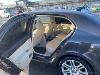 Škoda Superb - 10