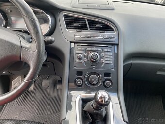Peugeot 5008 2.0 HDi , 110 kW nafta, 2012 - 10