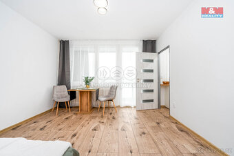 Pronájem bytu 1+kk, 35 m², Hradec Králové, ul. Třebechovická - 10