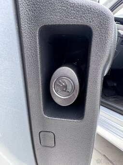 ŠKODA OCTAVIA VIRTUAL / KESSY / MATRIX / MŔTVY UHOL / ŤAŽNÉ - 10