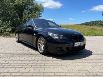 BMW E60 530D manuál - 10