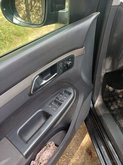 Volkswagen Touran 1.9 tdi.77kw - 10