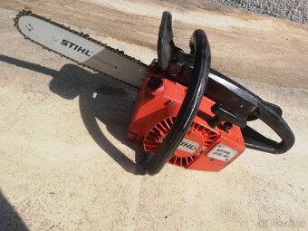 Motorová píla Stihl 015 AV - 10