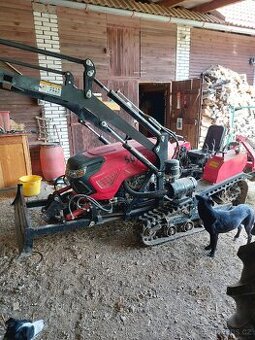 Nový multifunkční pásový traktor - 10