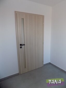 Pronájem bytu o dispozici 3+kk. Nacházející se v bytovém dom - 10