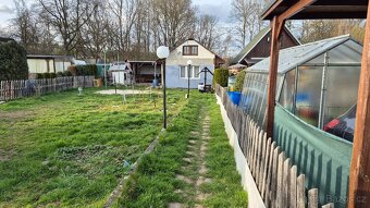 Pronajmu chatu se zahrádkou - 10