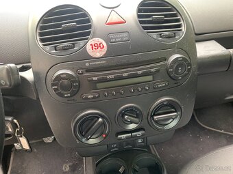 VW NEW BEETLE - 10