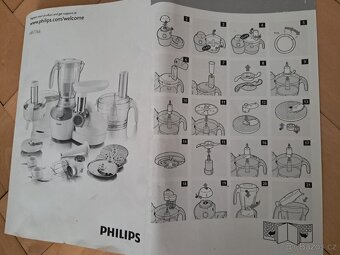 Kuchyňský robot PhilipsHR7766 - 10