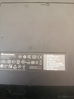 Dva starší notebooky Lenovo a Acer - 10