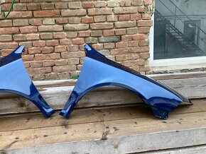 Levý i pravý blatník Octavia 2 , modrá 9462 storm blau - 10
