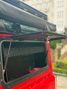 Land Rover Defender - 10