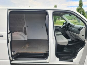 VW TRANSPORTER T5 2.0 TDi 75-KW 3-MÍSTA KLIMA 122TKM TOP - 10