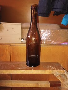 Staré sklenice od sodovek piva a lihovin - 10