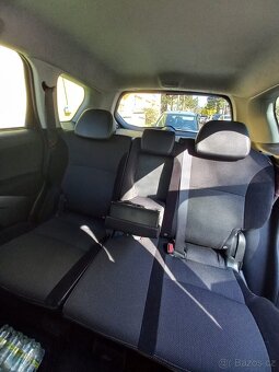 Mitsubishi Outlander - 10