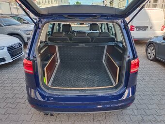 VW Touran Comfortline 2.0TDI 110kW DSG Taž. Dynamic Full LED - 10