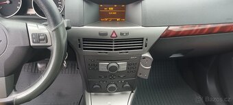 Opel Astra 1.8 16V 2004 - 10