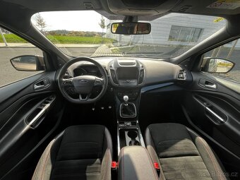 Ford Kuga  ST-LINE 2019 ČR - 10
