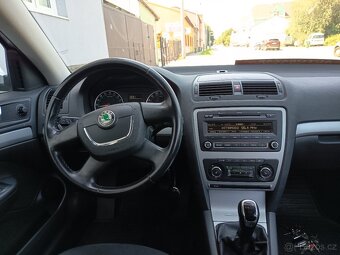 ŠKODA Octavia Combi 1,6TDI Ambition Plus ČR - 10
