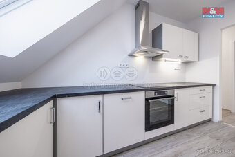 Prodej bytu 4+kk, 93 m², Sedlčany, ul. Nademlýnská - 10