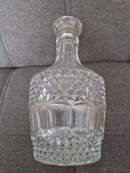 Broušená nádoba na likér 700ml - 10