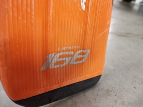 Lyže Völkl 168 cm Racetiger Racecarver, radius 15,5 m - 10