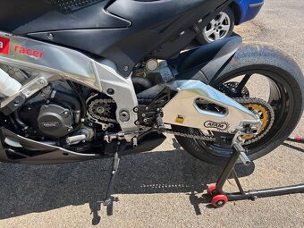 Aprilia Tuono V4R 1000 APRC RACE - 10