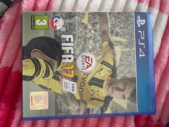 Hry na ps4 - 10