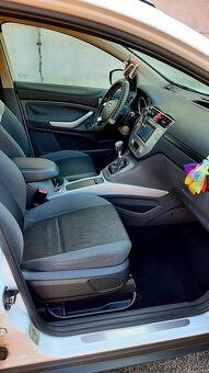 FORD Kuga 2.0TDCI,po servisu, tažné - 10