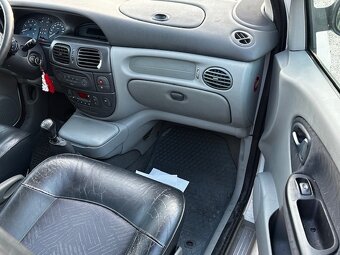 Renault Megane Scenic 1.6i, 2002, pěkný stav - 10