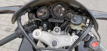Honda CBR 900 RR FIREBLADE sc33 - 10