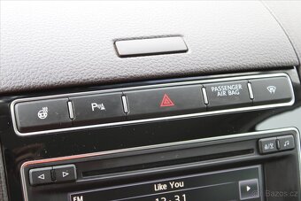 Volkswagen Touareg 3.0 TDI 193kW 4MOT.DSG TAŽNÉ (2017) - 10
