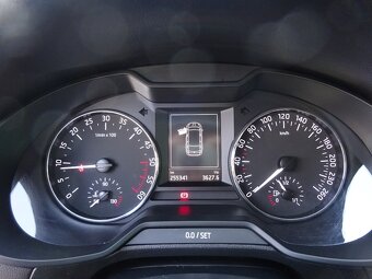 OCTAVIA COMBI III Style 1,6 TDI - 2016 -2.Maj. -ČR- Serviska - 10