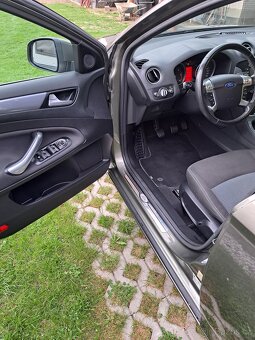 Ford Mondeo kombi 2.0 tdci 103kw NOVÉ ROZVODY - 10