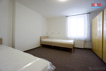 Pronájem bytu 3+1, 52 m², Zlín, ul. Mostní - 10