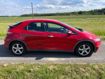 Honda Civic 1.4i - 10