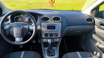 Ford Focus kombi 2010, 1.6. benzín, TOP stav - 10