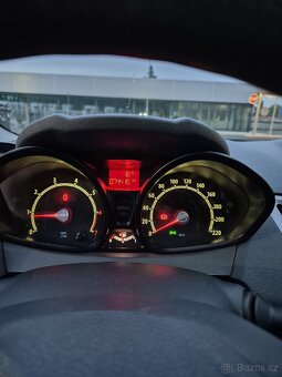 Prodám Ford Fiesta Mk7 2010 1.25 - 10