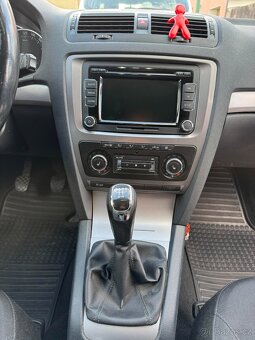 Škoda Octavia 2 facelift 1,6 TDI 77kw - 10