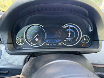 BMW F11 M550d - 10