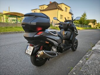 Peugeot Metropolis 400i - 10