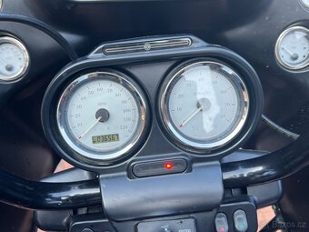 Harley Davidson street glide bagger - 10