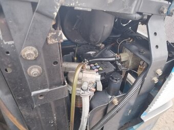 traktor ISEKI TK 33 koní - 10