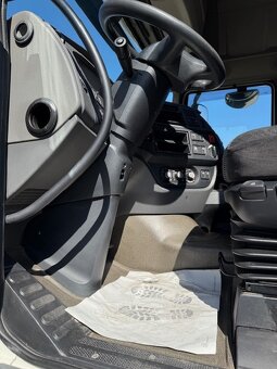 Prodám tahač DAF  XF 2/2016 Najeto 836000km - 10