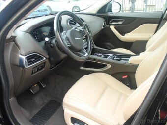 Jaguar F-Pace 2,0 25t 184kW AWD Prestige 16V 25t 2.0Ti4 Pres - 10