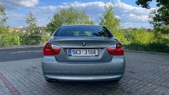 BMW e90 318d - 10