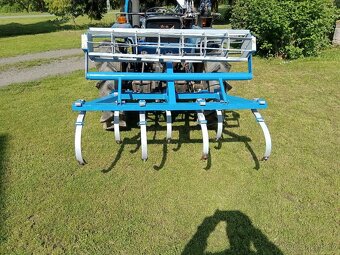 Kultivátor s drobicím válcem - 10